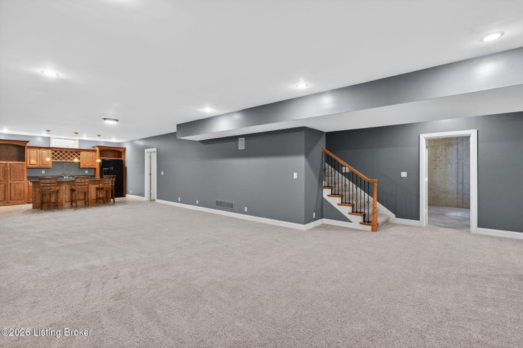 Listing Image 52