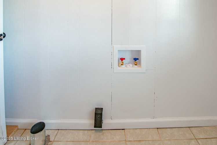 Listing Image 47