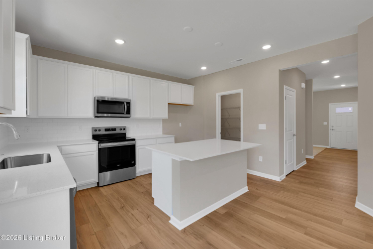 Listing Image 14