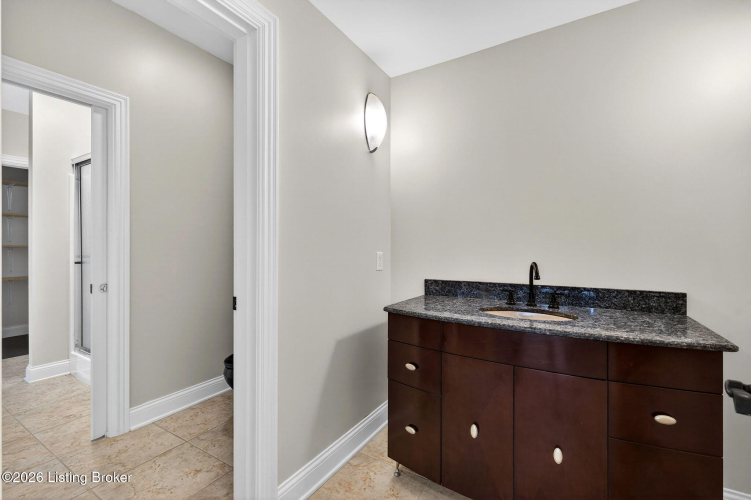 Listing Image 108