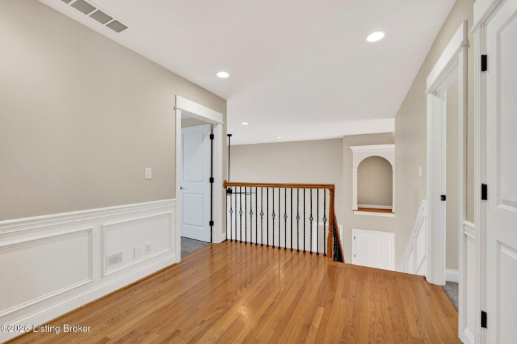 Listing Image 56
