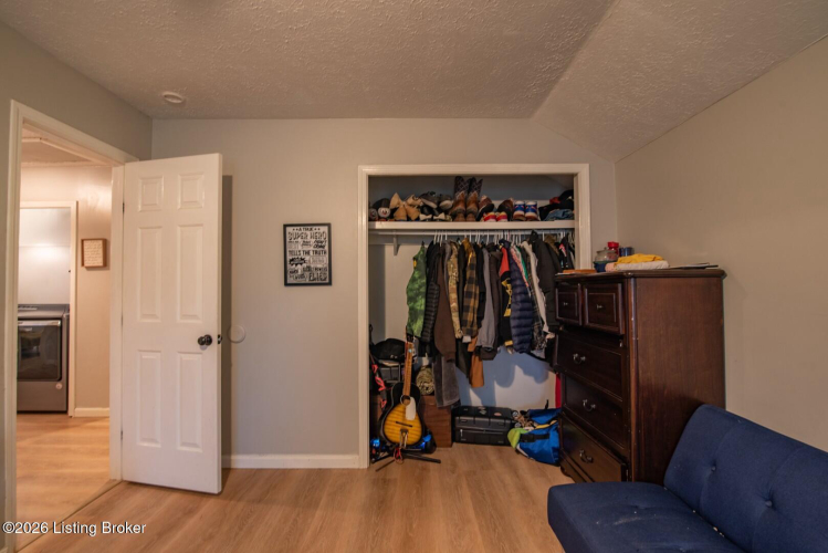Listing Image 56