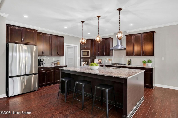 Listing Image 19