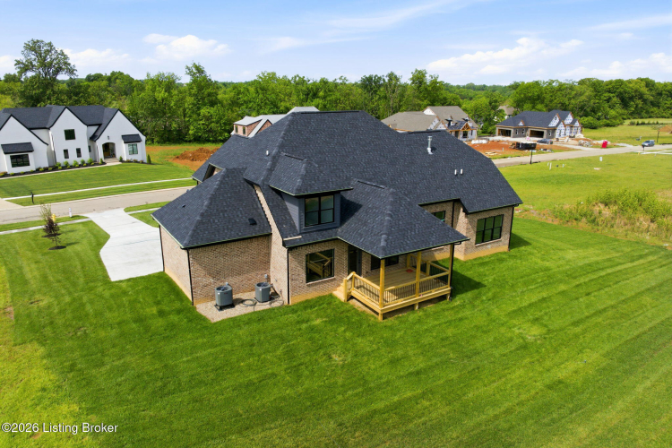 Listing Image 12
