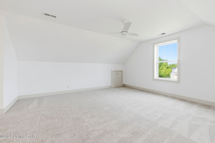 Listing Image 50