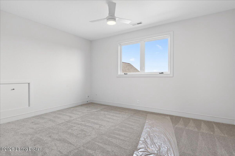 Listing Image 30