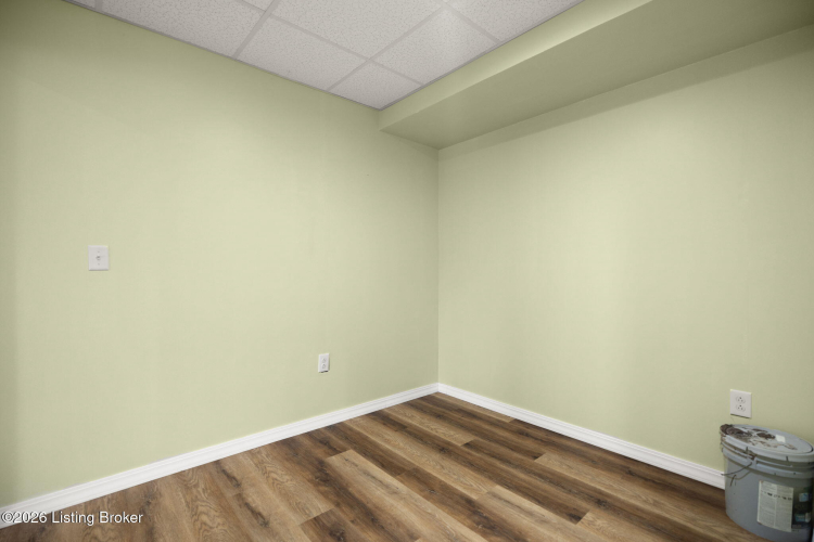 Listing Image 87