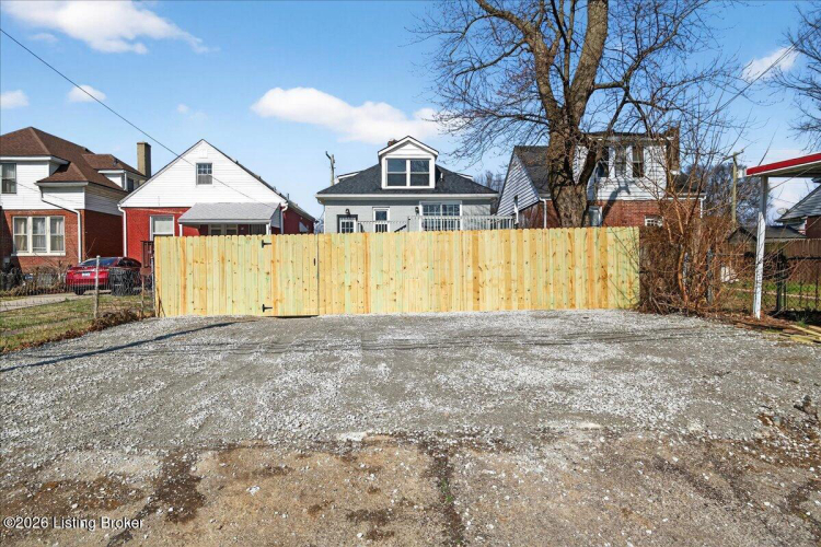 Listing Image 27