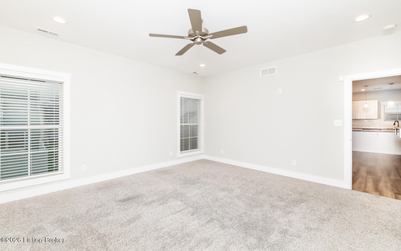 Listing Image 30