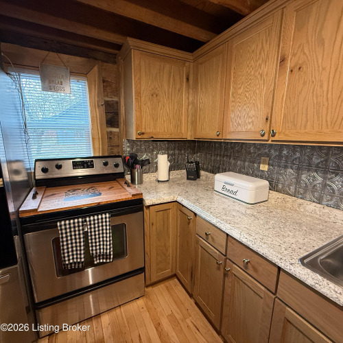 Listing Image 12