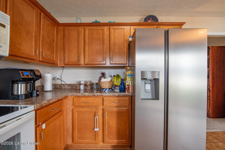Listing Image 17