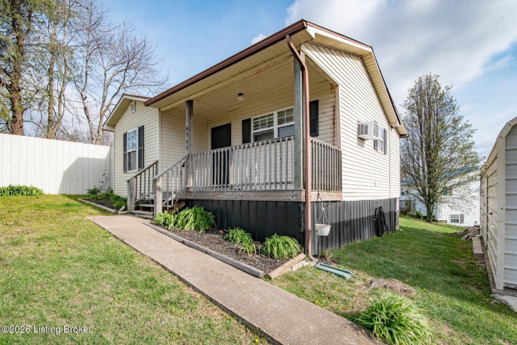 Listing Image 6