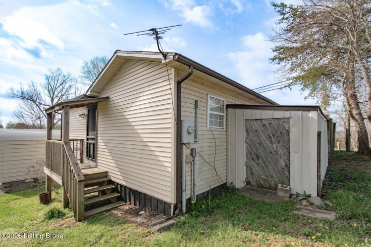 Listing Image 9