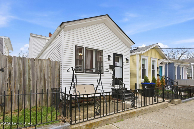 Listing Image 3