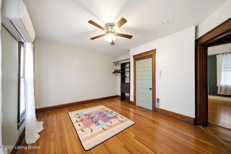 Listing Image 51
