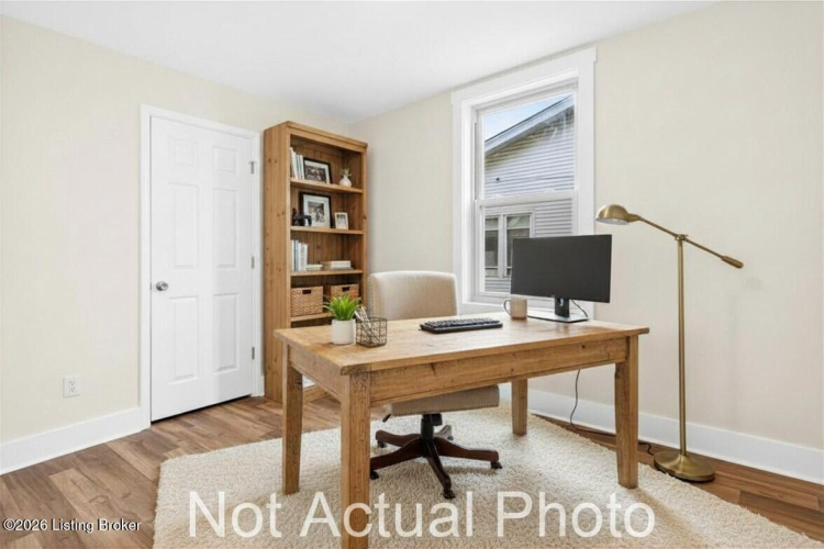 Listing Image 16