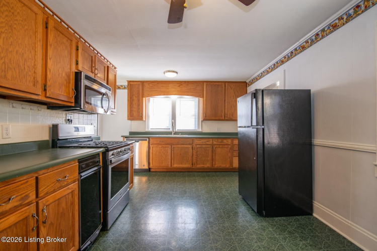 Listing Image 23