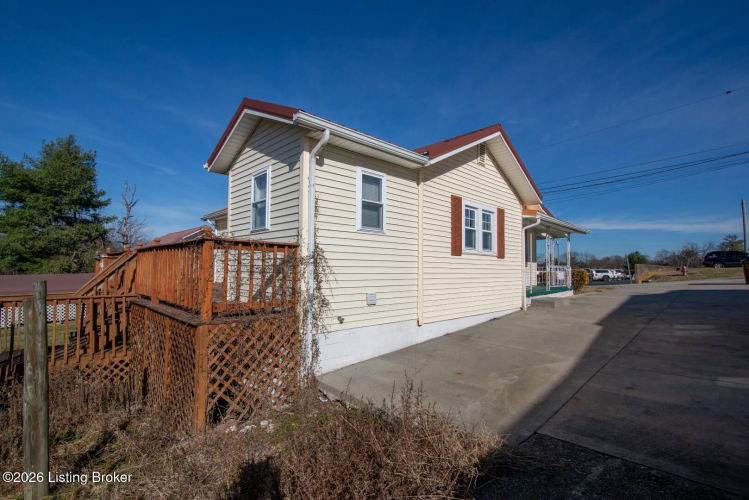Listing Image 5