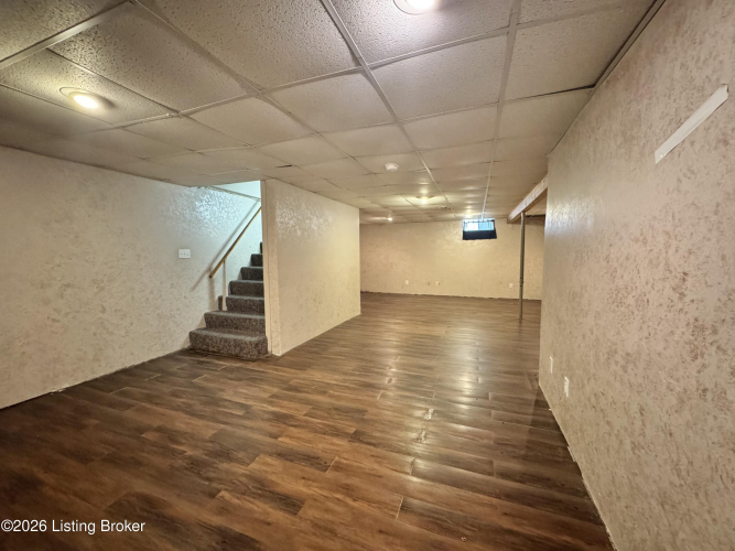 Listing Image 23