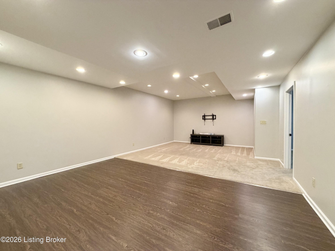 Listing Image 56