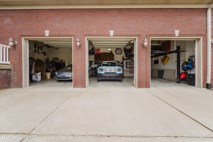 Listing Image 41