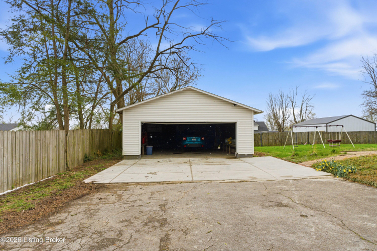 Listing Image 61