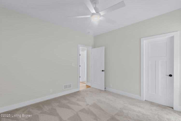 Listing Image 37