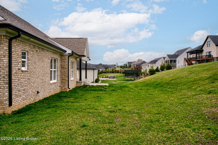 Listing Image 48