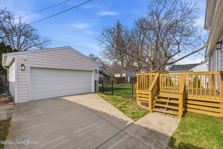 Listing Image 42