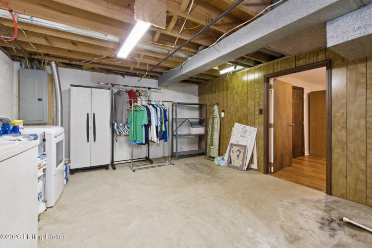 Listing Image 48