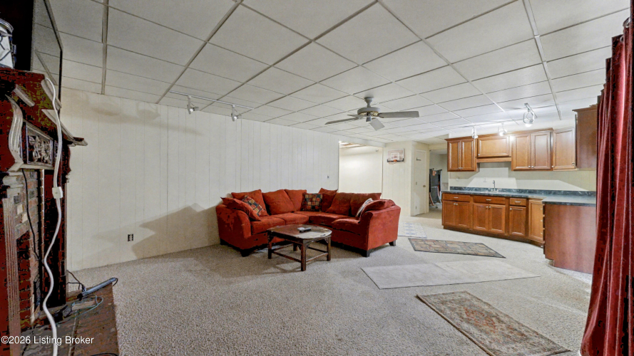 Listing Image 29