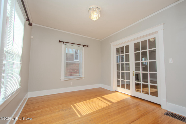 Listing Image 20