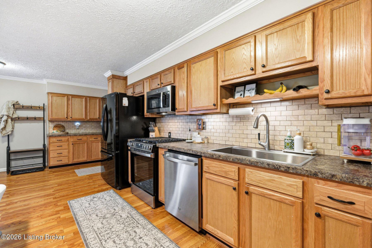 Listing Image 14