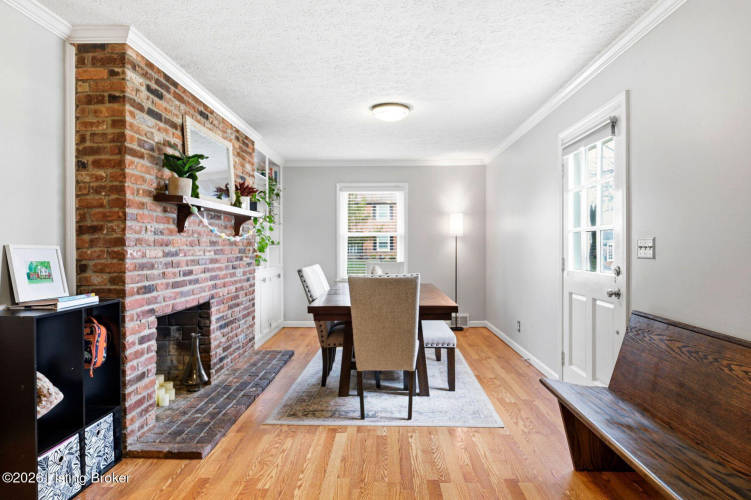 Listing Image 20