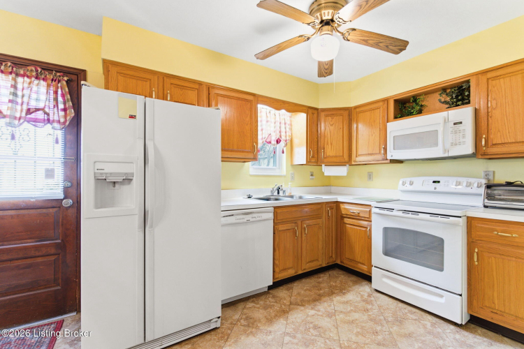 Listing Image 14