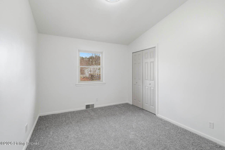 Listing Image 27