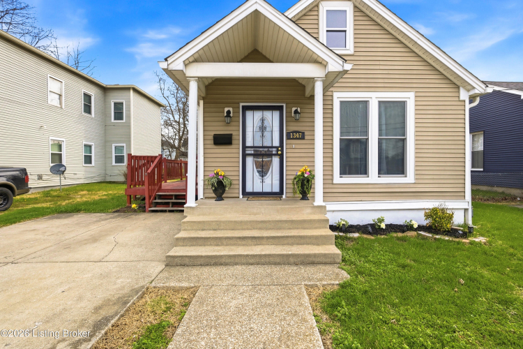 Listing Image 3