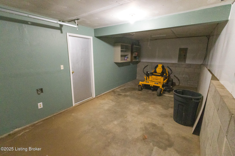 Listing Image 30