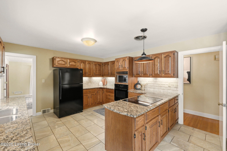 Listing Image 13