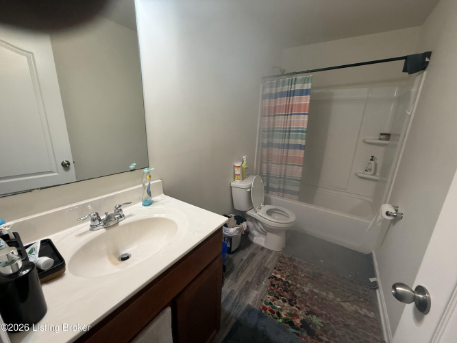 Listing Image 20