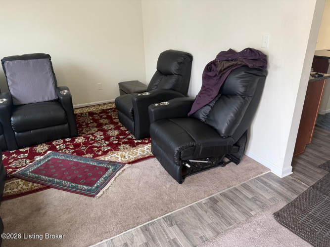 Listing Image 27