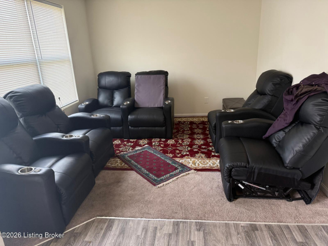 Listing Image 33