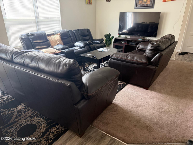 Listing Image 36
