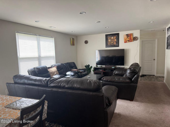 Listing Image 40