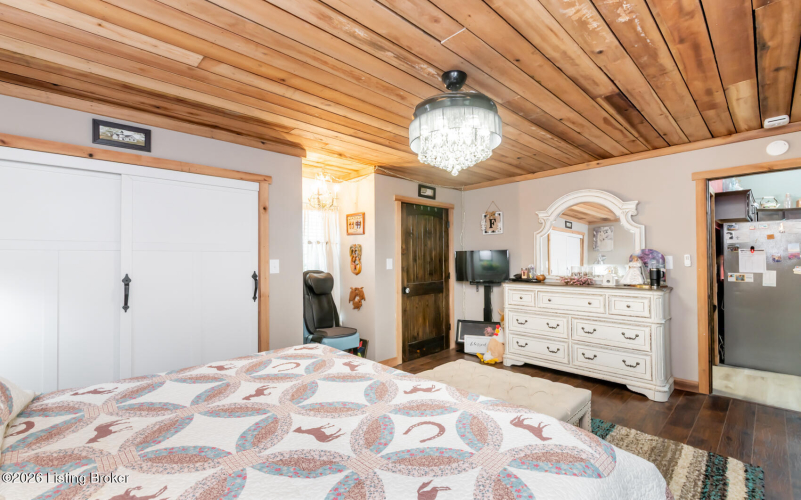 Listing Image 106