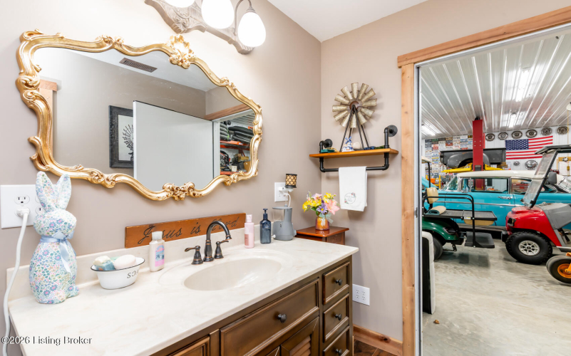 Listing Image 109