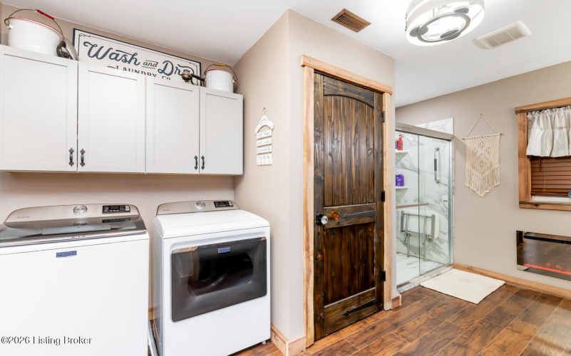 Listing Image 110