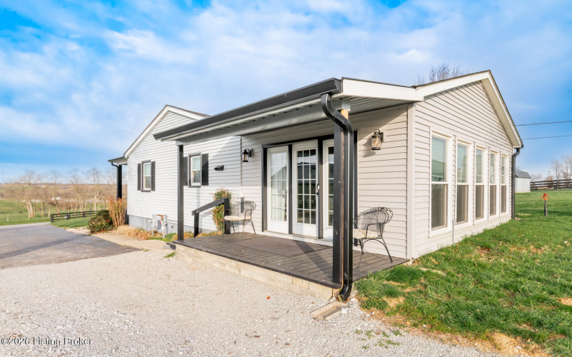 Listing Image 18