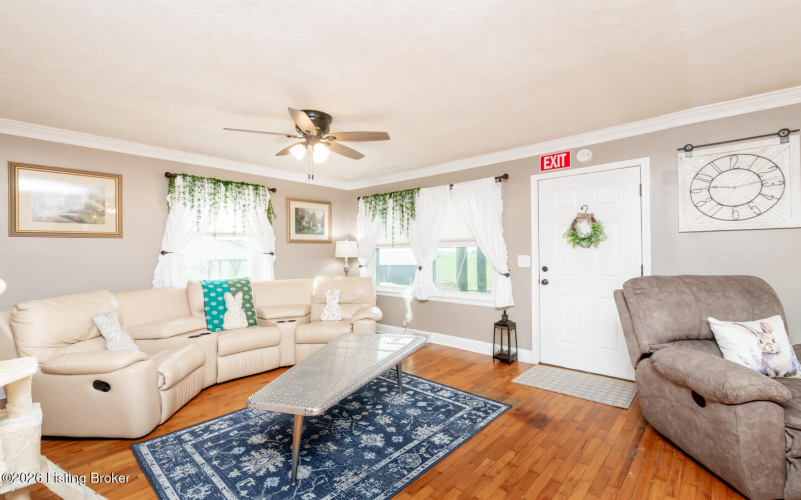 Listing Image 21