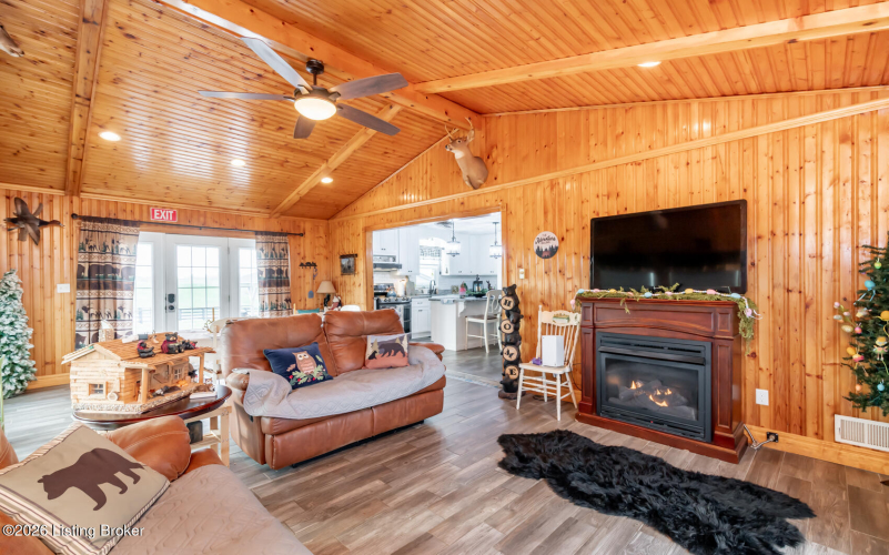 Listing Image 31